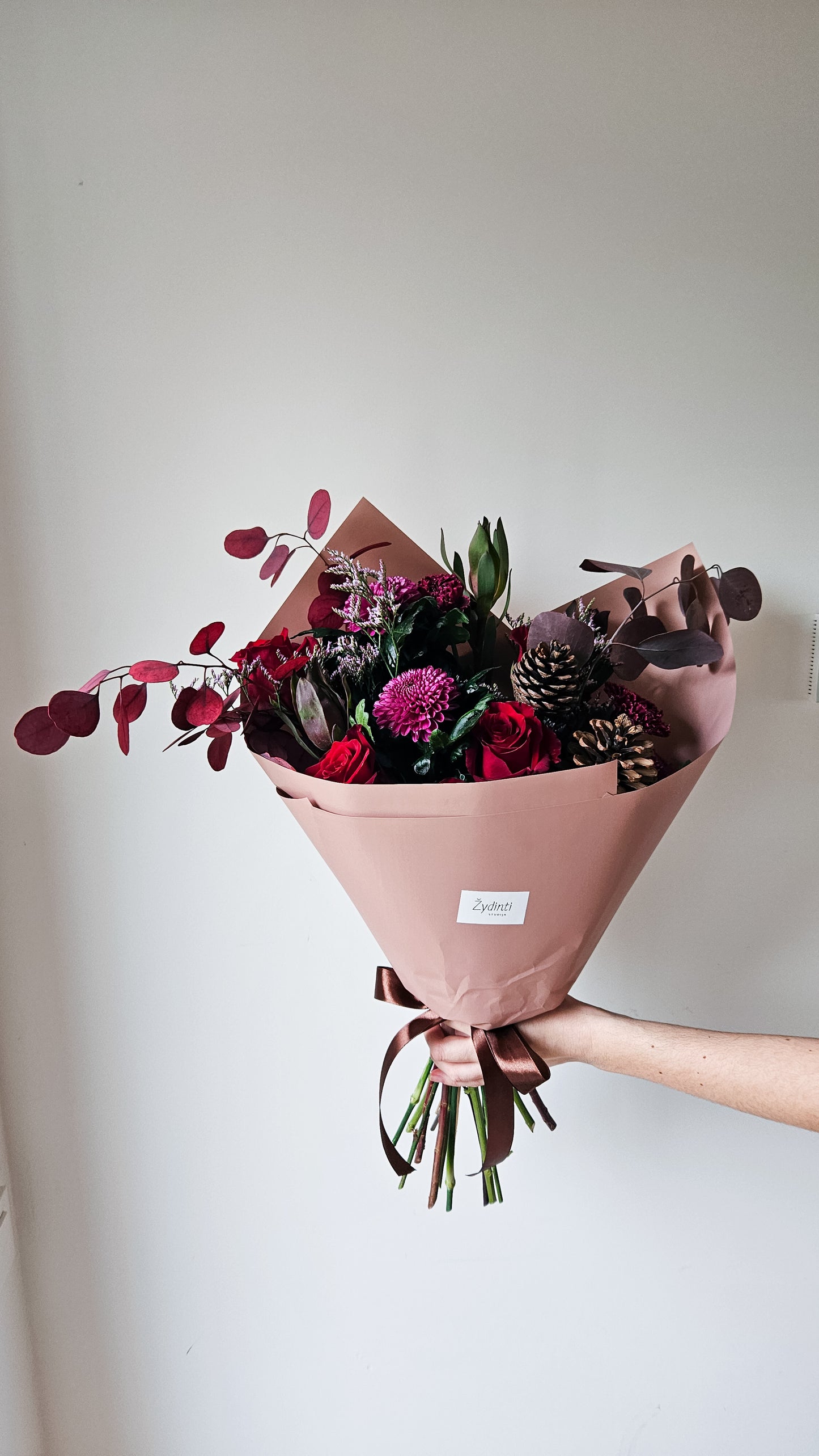 Burgundiška puokštė (ypatingai progai)